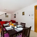Family Apartment Dom wakacyjny *
