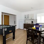 Family Apartment *