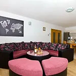 Family Apartment *