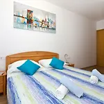 Family Apartment Dom wakacyjny Omiš