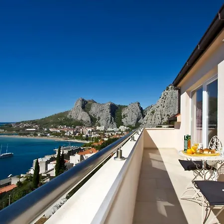 Dom wakacyjny Family Apartment Omiš