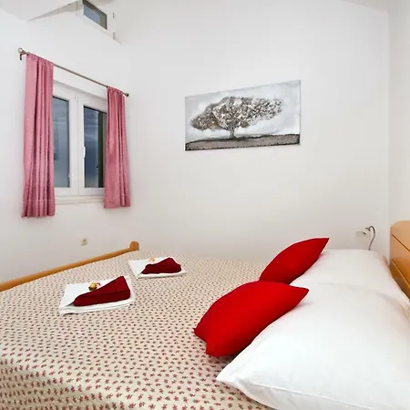 Michy - Family House For Big And Small Groups Omiš