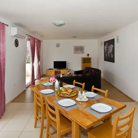 Michy - Family House For Big And Small Groups *