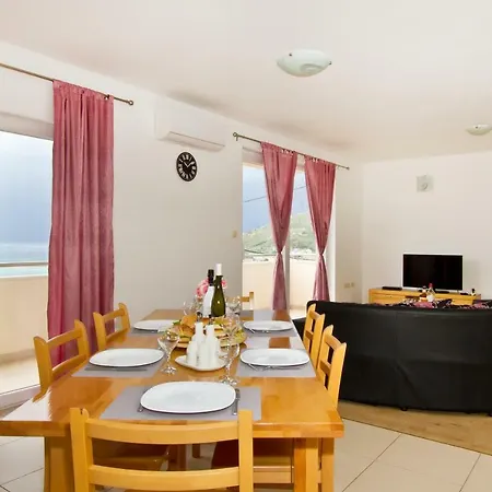 Michy - Family House For Big And Small Groups Prázdninový dům Omiš