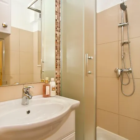 Michy - Family House For Big And Small Groups Omiš